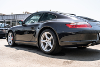 ポルシェ 911(Type997) ｶﾚﾗ4　ﾌﾞﾗｯｸﾚｻﾞｰｼｰﾄ ｼｰﾄﾋｰﾀｰ ｱﾙｶﾝﾀｰﾗﾙｰﾌﾗｲﾅｰ ｸﾗﾘｵﾝﾅﾋﾞ ｵｰﾄｴｱｺﾝ PSM ｷｾﾉﾝﾗｲﾄ F/Rﾌｫｸﾞ ｶﾚﾗ18ｲﾝﾁAW ﾘｱﾜｲﾊﾟｰ　2年保証