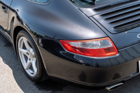 ポルシェ 911(Type997) ｶﾚﾗ4　ﾌﾞﾗｯｸﾚｻﾞｰｼｰﾄ ｼｰﾄﾋｰﾀｰ ｱﾙｶﾝﾀｰﾗﾙｰﾌﾗｲﾅｰ ｸﾗﾘｵﾝﾅﾋﾞ ｵｰﾄｴｱｺﾝ PSM ｷｾﾉﾝﾗｲﾄ F/Rﾌｫｸﾞ ｶﾚﾗ18ｲﾝﾁAW ﾘｱﾜｲﾊﾟｰ　2年保証