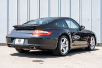 ポルシェ 911(Type997) ｶﾚﾗ4　ﾌﾞﾗｯｸﾚｻﾞｰｼｰﾄ ｼｰﾄﾋｰﾀｰ ｱﾙｶﾝﾀｰﾗﾙｰﾌﾗｲﾅｰ ｸﾗﾘｵﾝﾅﾋﾞ ｵｰﾄｴｱｺﾝ PSM ｷｾﾉﾝﾗｲﾄ F/Rﾌｫｸﾞ ｶﾚﾗ18ｲﾝﾁAW ﾘｱﾜｲﾊﾟｰ　2年保証