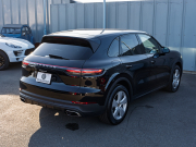ポルシェ カイエン ﾍﾞｰｽｸﾞﾚｰﾄﾞ ｽﾎﾟｰﾂｸﾛﾉPKG　ﾌﾞﾗｯｸﾚｻﾞｰｼｰﾄ PCMﾅﾋﾞ AppleCarPlay ｱﾗｳﾝﾄﾞﾋﾞｭｰ ｴﾝﾄﾘｰﾄﾞﾗｲﾌﾞ ACC ﾚｰﾝﾁｪﾝｼﾞ LEDﾗｲﾄ ﾊﾟｰｸｱｼｽﾄ TPM ｶｲｴﾝ19AW　2年保証