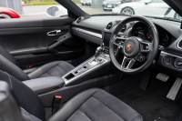 ポルシェ 718 ボクスター ﾍﾞｰｽｸﾞﾚｰﾄﾞ ｽﾎﾟｰﾂｸﾛﾉPKG　MY18 ﾌﾞﾗｯｸﾊｰﾌﾚｻﾞｰｼｰﾄ ﾌﾞﾗｯｸｿﾌﾄﾄｯﾌﾟ PCMﾅﾋﾞ CarPlay PDLS ｽﾎﾟｰﾂﾃｰﾙﾊﾟｲﾌﾟ ﾌﾞﾗｯｸﾃｰﾙﾗｲﾄ 電動Dﾐﾗｰ ｱﾙﾐﾆｳﾑﾍﾟﾀﾞﾙ TPM ﾎﾞｸｽﾀｰ18ｲﾝﾁAW　2年保証