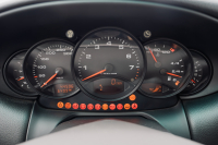 ポルシェ 911(Type996) ｶﾚﾗ　6速ﾏﾆｭｱﾙ 左ﾊﾝﾄﾞﾙ 希少ｶﾗｰ ﾌﾞﾗｯｸﾚｻﾞｰｼｰﾄ ｱﾙｶﾝﾀｰﾗﾙｰﾌﾗｲﾅｰ ｶﾚﾗﾘｱｽﾎﾟｲﾗｰ PSM ｷｾﾉﾝﾗｲﾄ ｶﾗｰｸﾚｽﾄｷｬｯﾌﾟ ﾀｰﾎﾞﾙｯｸ18ｲﾝﾁAW　2年保証