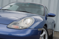 ポルシェ 911(Type996) ｶﾚﾗ　6速ﾏﾆｭｱﾙ 左ﾊﾝﾄﾞﾙ 希少ｶﾗｰ ﾌﾞﾗｯｸﾚｻﾞｰｼｰﾄ ｱﾙｶﾝﾀｰﾗﾙｰﾌﾗｲﾅｰ ｶﾚﾗﾘｱｽﾎﾟｲﾗｰ PSM ｷｾﾉﾝﾗｲﾄ ｶﾗｰｸﾚｽﾄｷｬｯﾌﾟ ﾀｰﾎﾞﾙｯｸ18ｲﾝﾁAW　2年保証