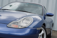 ポルシェ 911(Type996) ｶﾚﾗ　6速ﾏﾆｭｱﾙ 左ﾊﾝﾄﾞﾙ 希少ｶﾗｰ ﾌﾞﾗｯｸﾚｻﾞｰｼｰﾄ ｱﾙｶﾝﾀｰﾗﾙｰﾌﾗｲﾅｰ ｶﾚﾗﾘｱｽﾎﾟｲﾗｰ PSM ｷｾﾉﾝﾗｲﾄ ｶﾗｰｸﾚｽﾄｷｬｯﾌﾟ ﾀｰﾎﾞﾙｯｸ18ｲﾝﾁAW　2年保証