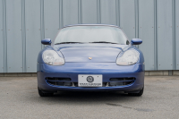 ポルシェ 911(Type996) ｶﾚﾗ　6速ﾏﾆｭｱﾙ 左ﾊﾝﾄﾞﾙ 希少ｶﾗｰ ﾌﾞﾗｯｸﾚｻﾞｰｼｰﾄ ｱﾙｶﾝﾀｰﾗﾙｰﾌﾗｲﾅｰ ｶﾚﾗﾘｱｽﾎﾟｲﾗｰ PSM ｷｾﾉﾝﾗｲﾄ ｶﾗｰｸﾚｽﾄｷｬｯﾌﾟ ﾀｰﾎﾞﾙｯｸ18ｲﾝﾁAW　2年保証