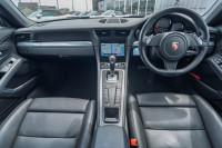 ポルシェ 911(Type991.1) ｶﾚﾗ4　ﾌﾞﾗｯｸﾚｻﾞｰｼｰﾄ ｼｰﾄﾋｰﾀｰ ﾍﾞﾝﾁﾚｰﾀｰ ｸﾗﾘｵﾝﾅﾋﾞ ﾌﾙｾｸﾞTV PASM PDLS ｴﾝﾄﾘｰﾄﾞﾗｲﾌﾞ ｽﾃｱﾘﾝｸﾞﾋｰﾀｰ ﾊﾟｰｸｱｼｽﾄ ｵｰﾄｴｱｺﾝ 電動ﾄﾞｱﾐﾗｰ ｶﾚﾗ19ｲﾝﾁAW　2年保証