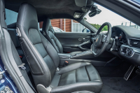ポルシェ 911(Type991.1) ｶﾚﾗ4　ﾌﾞﾗｯｸﾚｻﾞｰｼｰﾄ ｼｰﾄﾋｰﾀｰ ﾍﾞﾝﾁﾚｰﾀｰ ｸﾗﾘｵﾝﾅﾋﾞ ﾌﾙｾｸﾞTV PASM PDLS ｴﾝﾄﾘｰﾄﾞﾗｲﾌﾞ ｽﾃｱﾘﾝｸﾞﾋｰﾀｰ ﾊﾟｰｸｱｼｽﾄ ｵｰﾄｴｱｺﾝ 電動ﾄﾞｱﾐﾗｰ ｶﾚﾗ19ｲﾝﾁAW　2年保証