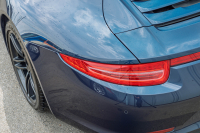 ポルシェ 911(Type991.1) ｶﾚﾗ4　ﾌﾞﾗｯｸﾚｻﾞｰｼｰﾄ ｼｰﾄﾋｰﾀｰ ﾍﾞﾝﾁﾚｰﾀｰ ｸﾗﾘｵﾝﾅﾋﾞ ﾌﾙｾｸﾞTV PASM PDLS ｴﾝﾄﾘｰﾄﾞﾗｲﾌﾞ ｽﾃｱﾘﾝｸﾞﾋｰﾀｰ ﾊﾟｰｸｱｼｽﾄ ｵｰﾄｴｱｺﾝ 電動ﾄﾞｱﾐﾗｰ ｶﾚﾗ19ｲﾝﾁAW　2年保証
