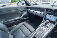 ポルシェ 911(Type991.1) ｶﾚﾗ4　ﾌﾞﾗｯｸﾚｻﾞｰｼｰﾄ ｼｰﾄﾋｰﾀｰ ﾍﾞﾝﾁﾚｰﾀｰ ｸﾗﾘｵﾝﾅﾋﾞ ﾌﾙｾｸﾞTV PASM PDLS ｴﾝﾄﾘｰﾄﾞﾗｲﾌﾞ ｽﾃｱﾘﾝｸﾞﾋｰﾀｰ ﾊﾟｰｸｱｼｽﾄ ｵｰﾄｴｱｺﾝ 電動ﾄﾞｱﾐﾗｰ ｶﾚﾗ19ｲﾝﾁAW　2年保証