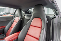ポルシェ 718 ケイマン ﾍﾞｰｽｸﾞﾚｰﾄﾞ　ﾂｰﾄﾝﾚｻﾞｰPKG(ﾌﾞﾗｯｸ/ﾎﾞﾙﾄﾞｰﾚｯﾄﾞ) ｼｰﾄﾋｰﾀｰ PCMﾅﾋﾞ AppleCarPlay ﾊﾞｯｸｶﾒﾗ DSRC ｵｰﾄｴｱｺﾝ 電動ﾄﾞｱﾐﾗｰ ﾄﾞﾗｲﾌﾞﾚｺｰﾀﾞｰ TPM ﾎﾞｸｽﾀｰ18ｲﾝﾁｱﾙﾐﾎｲｰﾙ　2年保証