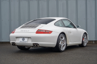 ポルシェ 911(Type997) S　ﾌﾞﾗｯｸﾚｻﾞｰｼｰﾄ ｼｰﾄﾋｰﾀｰ ﾚｯﾄﾞﾊﾟﾅｿﾆｯｸﾅﾋﾞ ﾌﾙｾｸﾞTV ｽﾎﾟｰﾂｽﾃｱ ｷｾﾉﾝ F/Rﾌｫｸﾞ PASM ｵｰﾄｴｱｺﾝ ｶﾚﾗS19ｲﾝﾁAW ETC　2年保証