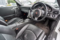 ポルシェ 911(Type997) S　ﾌﾞﾗｯｸﾚｻﾞｰｼｰﾄ ｼｰﾄﾋｰﾀｰ ﾚｯﾄﾞﾊﾟﾅｿﾆｯｸﾅﾋﾞ ﾌﾙｾｸﾞTV ｽﾎﾟｰﾂｽﾃｱ ｷｾﾉﾝ F/Rﾌｫｸﾞ PASM ｵｰﾄｴｱｺﾝ ｶﾚﾗS19ｲﾝﾁAW ETC　2年保証