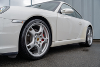 ポルシェ 911(Type997) S　ﾌﾞﾗｯｸﾚｻﾞｰｼｰﾄ ｼｰﾄﾋｰﾀｰ ﾚｯﾄﾞﾊﾟﾅｿﾆｯｸﾅﾋﾞ ﾌﾙｾｸﾞTV ｽﾎﾟｰﾂｽﾃｱ ｷｾﾉﾝ F/Rﾌｫｸﾞ PASM ｵｰﾄｴｱｺﾝ ｶﾚﾗS19ｲﾝﾁAW ETC　2年保証