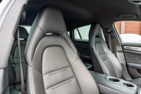 ポルシェ パナメーラ 4　MY18 ﾌﾞﾗｯｸﾚｻﾞｰｼｰﾄ ｼｰﾄﾋｰﾀｰ ﾍﾞﾝﾁﾚｰﾀｰ PCMﾅﾋﾞ AppleCarPlay ｱﾗｳﾝﾄﾞﾋﾞｭｰ PASM/ｴｱｻｽ PDLS ｴﾝﾄﾘｰﾄﾞﾗｲﾌﾞ 911ﾀｰﾎﾞﾃﾞｻﾞｲﾝ21ｲﾝﾁAW　2年保証