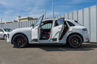 ポルシェ マカン GTS ｽﾎﾟｰﾂｸﾛﾉPKG　ﾚｻﾞｰPKG(ｶﾞｰﾈｯﾄﾚｯﾄﾞ) ﾊﾟﾉﾗﾏSR PCM AppleCarPlay ｽﾎﾟｴｸﾞACC ﾚｰﾝｷｰﾌﾟ ｴﾝﾄﾘｰﾄﾞﾗｲﾌﾞ PASM PDLS BOSE RSｽﾊﾟｲﾀﾞｰ20AW　2年保証