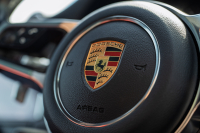 ポルシェ マカン GTS ｽﾎﾟｰﾂｸﾛﾉPKG　ﾚｻﾞｰPKG(ｶﾞｰﾈｯﾄﾚｯﾄﾞ) ﾊﾟﾉﾗﾏSR PCM AppleCarPlay ｽﾎﾟｴｸﾞACC ﾚｰﾝｷｰﾌﾟ ｴﾝﾄﾘｰﾄﾞﾗｲﾌﾞ PASM PDLS BOSE RSｽﾊﾟｲﾀﾞｰ20AW　2年保証