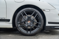 ポルシェ 911(Type997) ｶﾚﾗ　GT3ﾙｯｸｴｱﾛ ﾌﾞﾗｯｸﾚｻﾞｰｼｰﾄ ｼｰﾄﾋｰﾀｰ ｱﾙｶﾝﾀｰﾗﾙｰﾌﾗｲﾅｰ ﾊﾟｲｵﾆｱﾅﾋﾞ ｵｰﾄｴｱｺﾝ PSM ｷｾﾉﾝﾗｲﾄ F/Rﾌｫｸﾞ 後期ｶﾚﾗS19ｲﾝﾁAW　2年保証