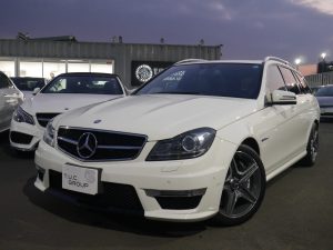 ２０１１ｙ　Ｃ６３ＡＭＧステーションワゴンをご納車させて頂きました。