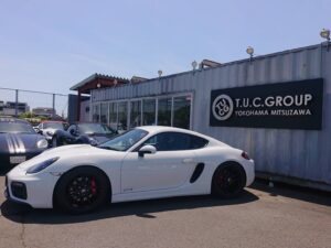 2015年 ポルシェ ケイマンGTS ホワイト 神奈川県のお客様にご納車させていただきました
