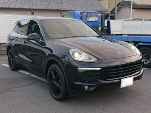 2016年 ポルシェ カイエンV6 ブラックM 福島県のお客様にご納車させて戴きました